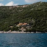 Yioka House Mikros Gialos