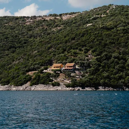 Yioka House Mikros Gialos
