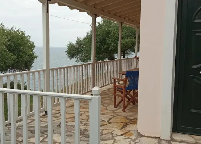 Yioka House Mikros Gialos