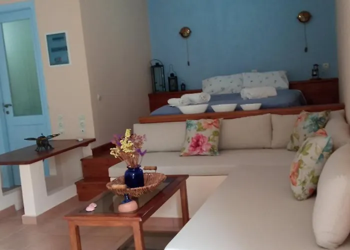 Yioka House Mikros Gialos