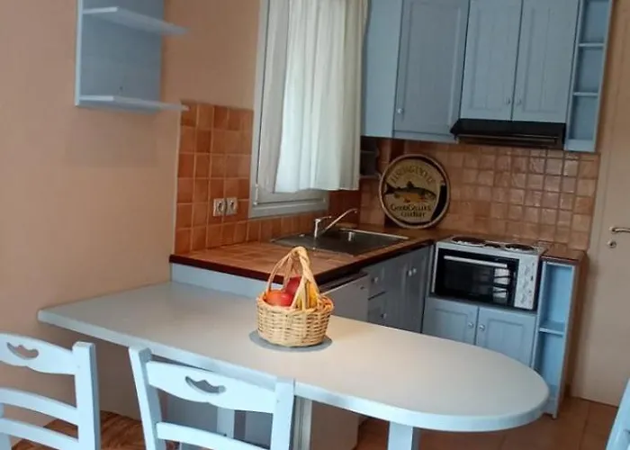 Yioka House Apartment